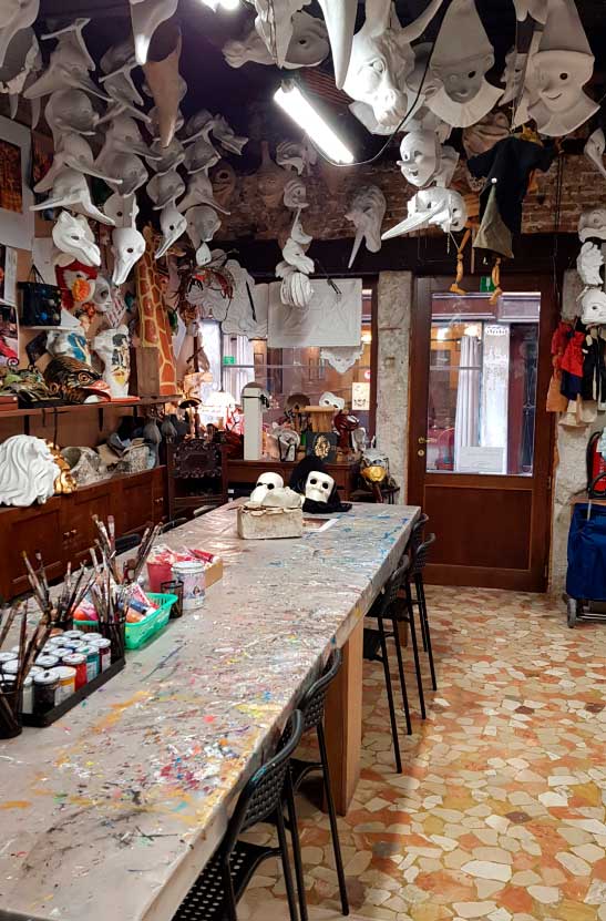 Venetian mask making